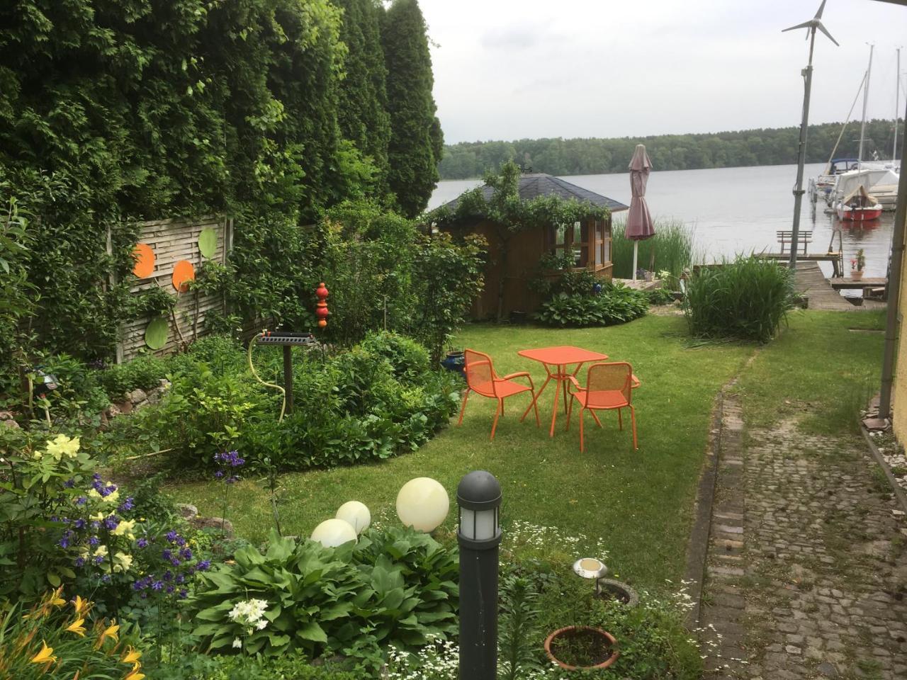 Zeuthen Ferienwohnung Am See, Stadtgrenze Berlin エクステリア 写真